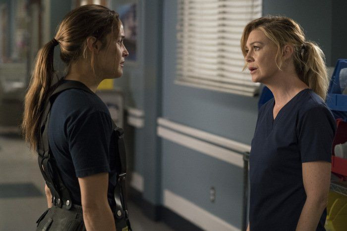 Grey’s Anatomy: le foto dello spinoff ambientato nel mondo dei vigili del fuoco