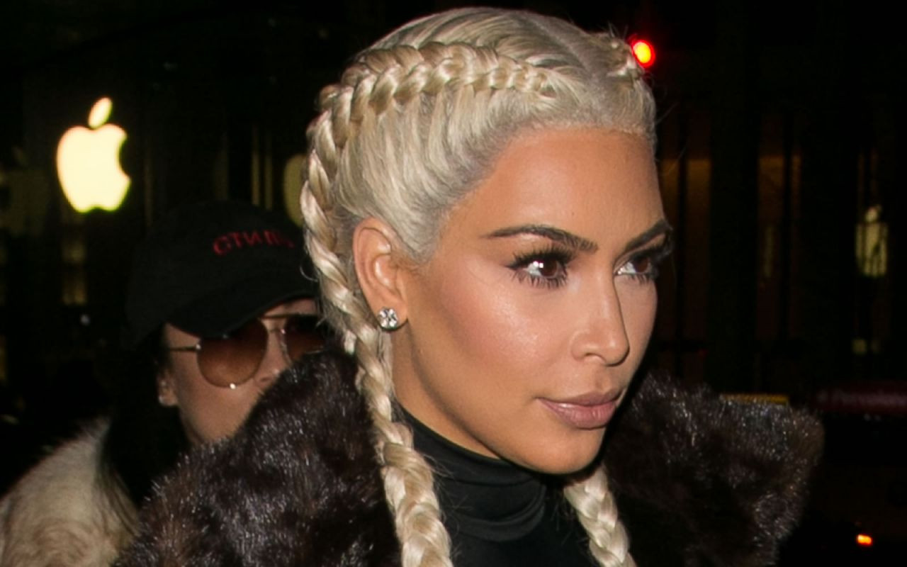 Kim Kardashian hot fa impazzire i suoi fan su instagram