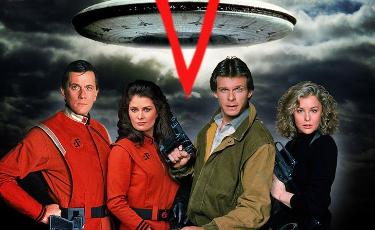 Visitors: la serie cult anni 80 diventerà una trilogia cinematografica
