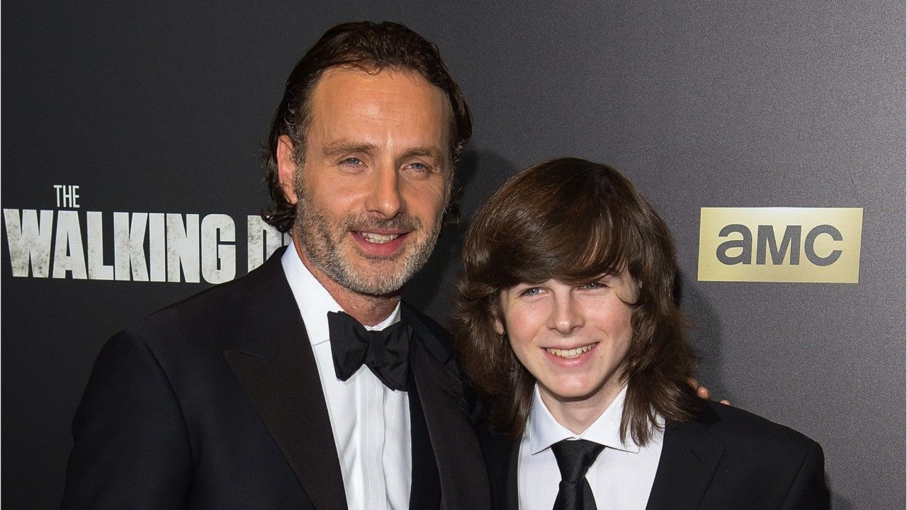 The Walking Dead: Andrew Lincoln saluta Chandler Riggs Cantando per lui
