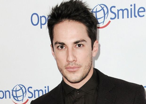 Roswell: Michael Trevino di The Vampire Diares nel cast del Reboot