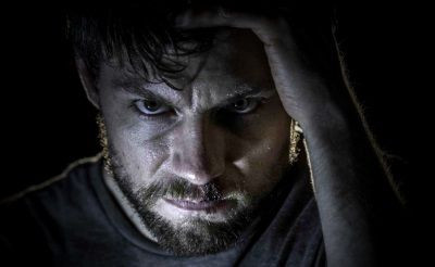 Outcast: cancellata dopo due stagioni la serie di Robert Kirkman