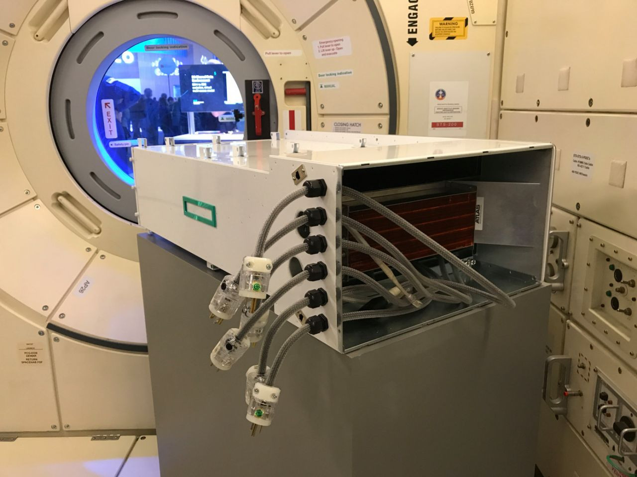 Spaceborne-Computer_ISS-mockup