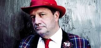 Addio ad Andrea Pinketts scrittore della Milano gialla