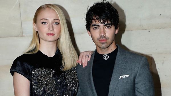 Sophie Turner, Sansa Stark di Game of Thrones, e Joe Jonas si sposeranno  la prossima estate