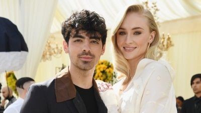 Sophie Turner e Joe Jonas si sono sposati a Las Vegas