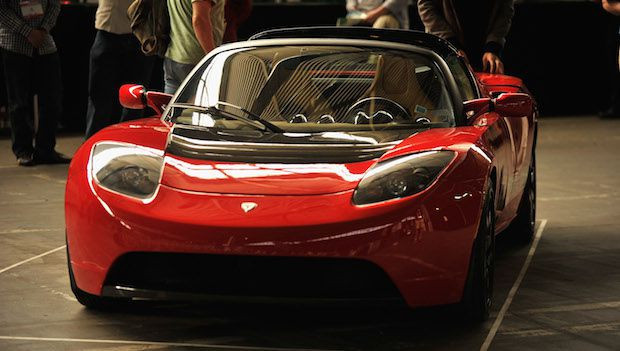 http_2F2Fmedia.autoblog.it2F72F7852Fteslaroadstergetty