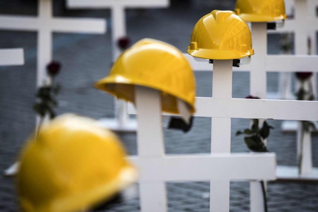 Roma, cade da 15 metri mentre lavora: muore operaio edile
